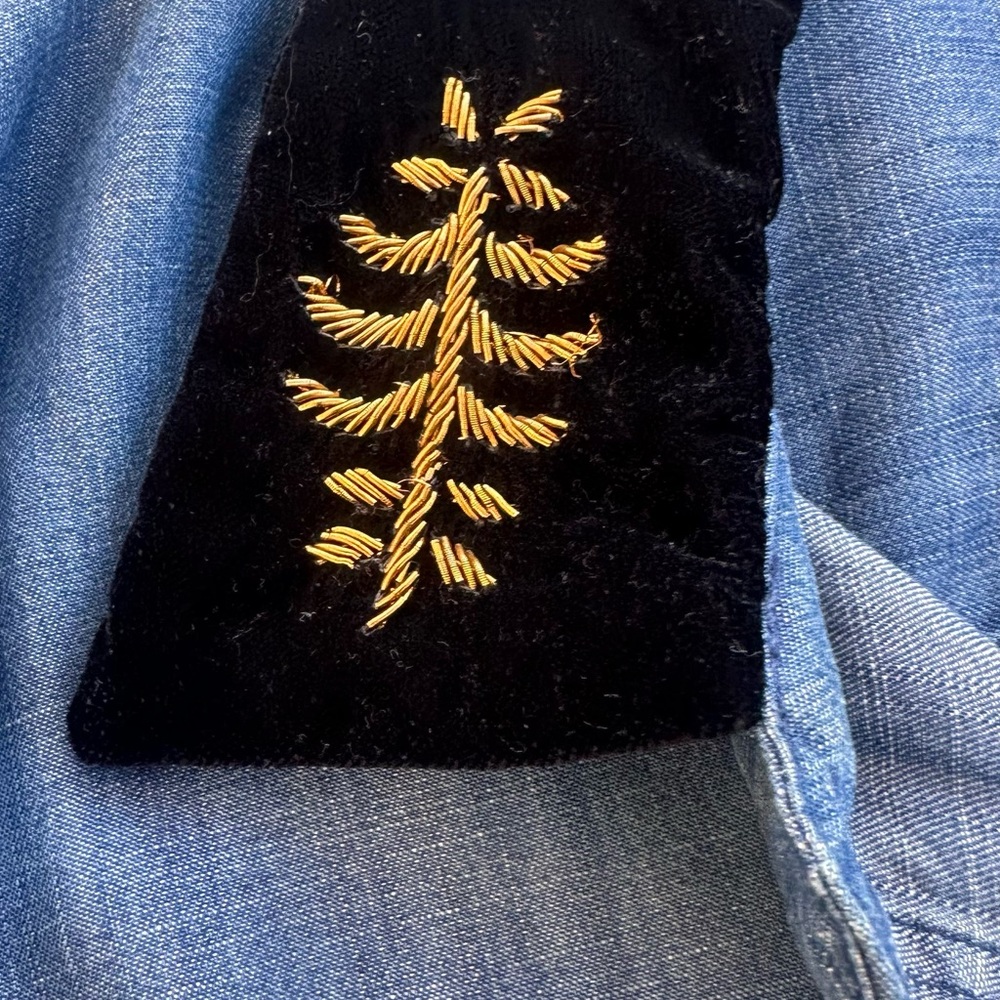 Soft Surroundings Denim Button Down With Embroide… - image 2